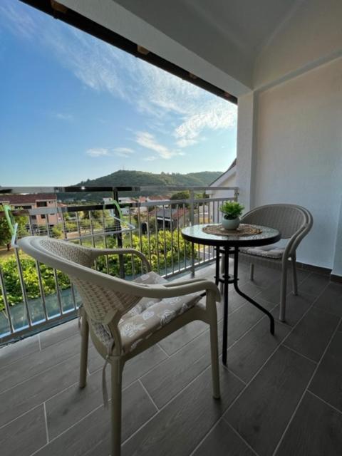 Apartment Ciro Herceg Novi Exteriör bild