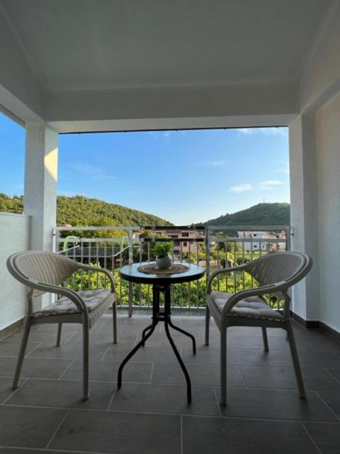 Apartment Ciro Herceg Novi Exteriör bild